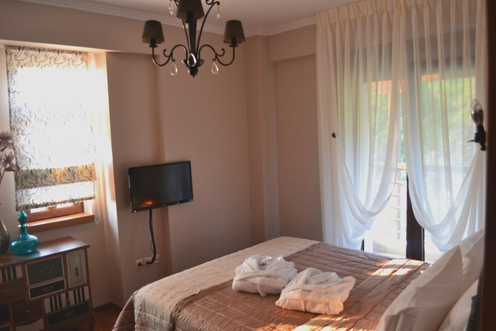 Evmorfes Villas Polýgyros Esterno foto
