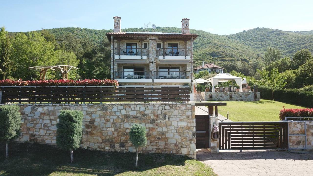 Evmorfes Villas Polýgyros Esterno foto